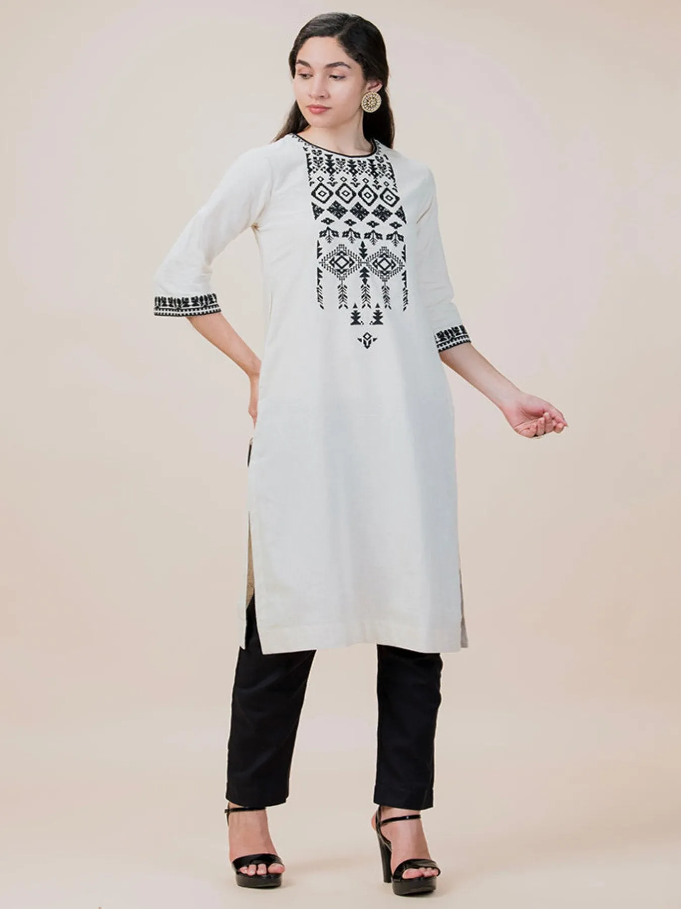 Black White Linen Embroidered Kurta