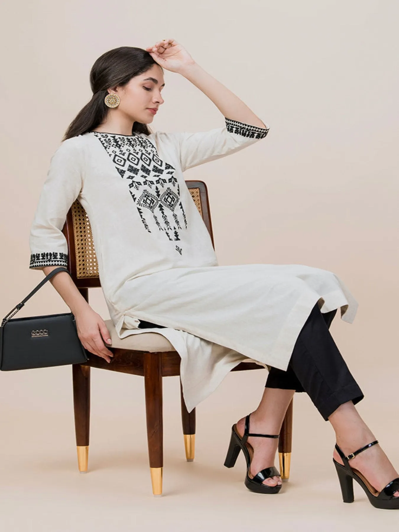 Black White Linen Embroidered Kurta