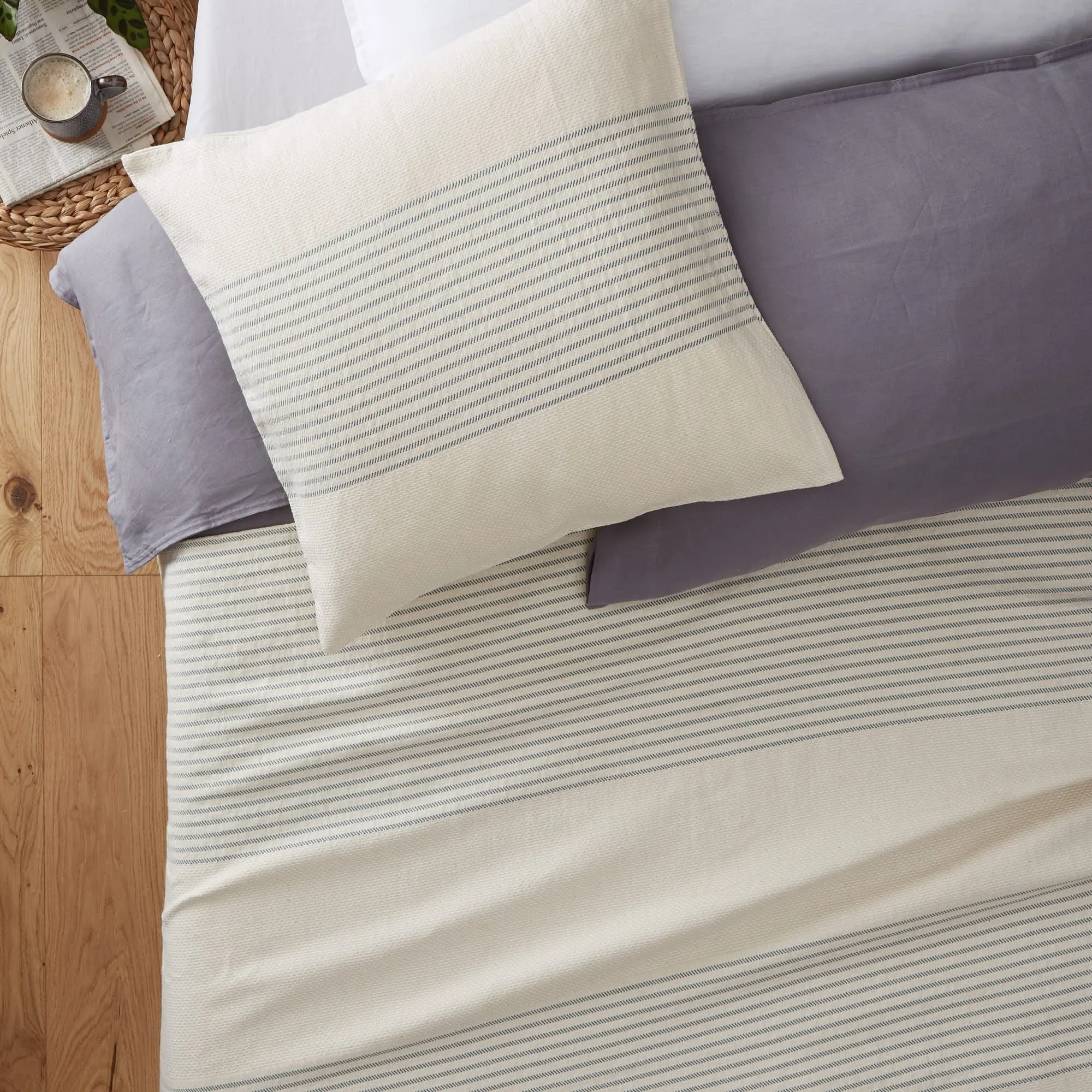 Kadan european linen Quilt [Cream/Grey green]