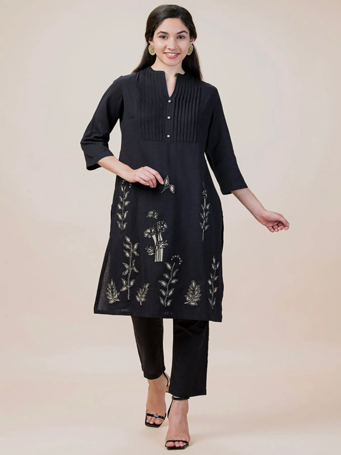 Linen Embroidered Pleated Ethnic Kurta