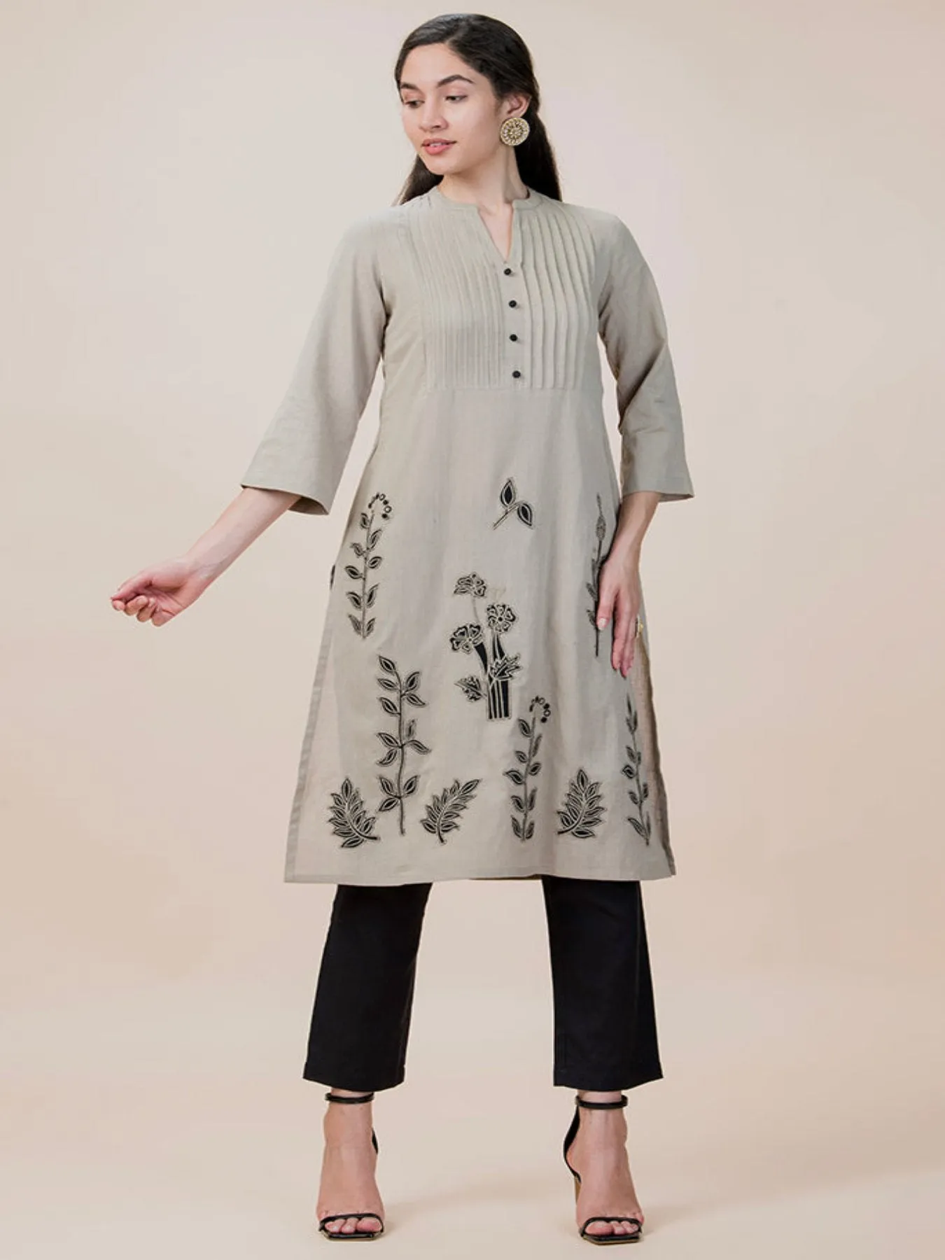 Linen Embroidered Pleated Ethnic Kurta