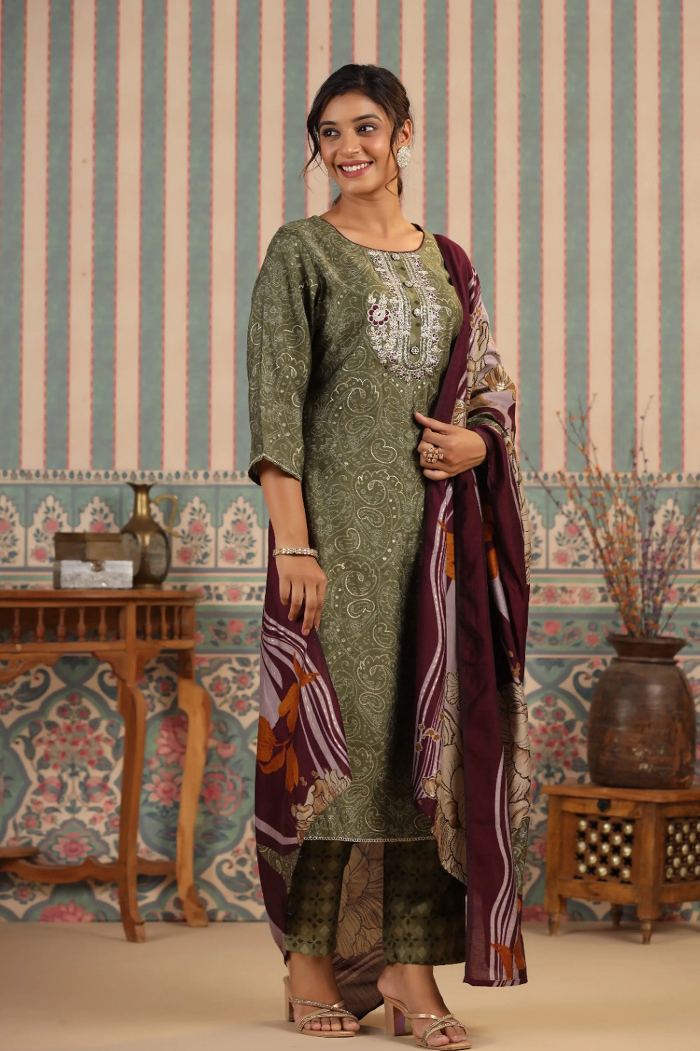 Olive Aura Ethnic Suit Set