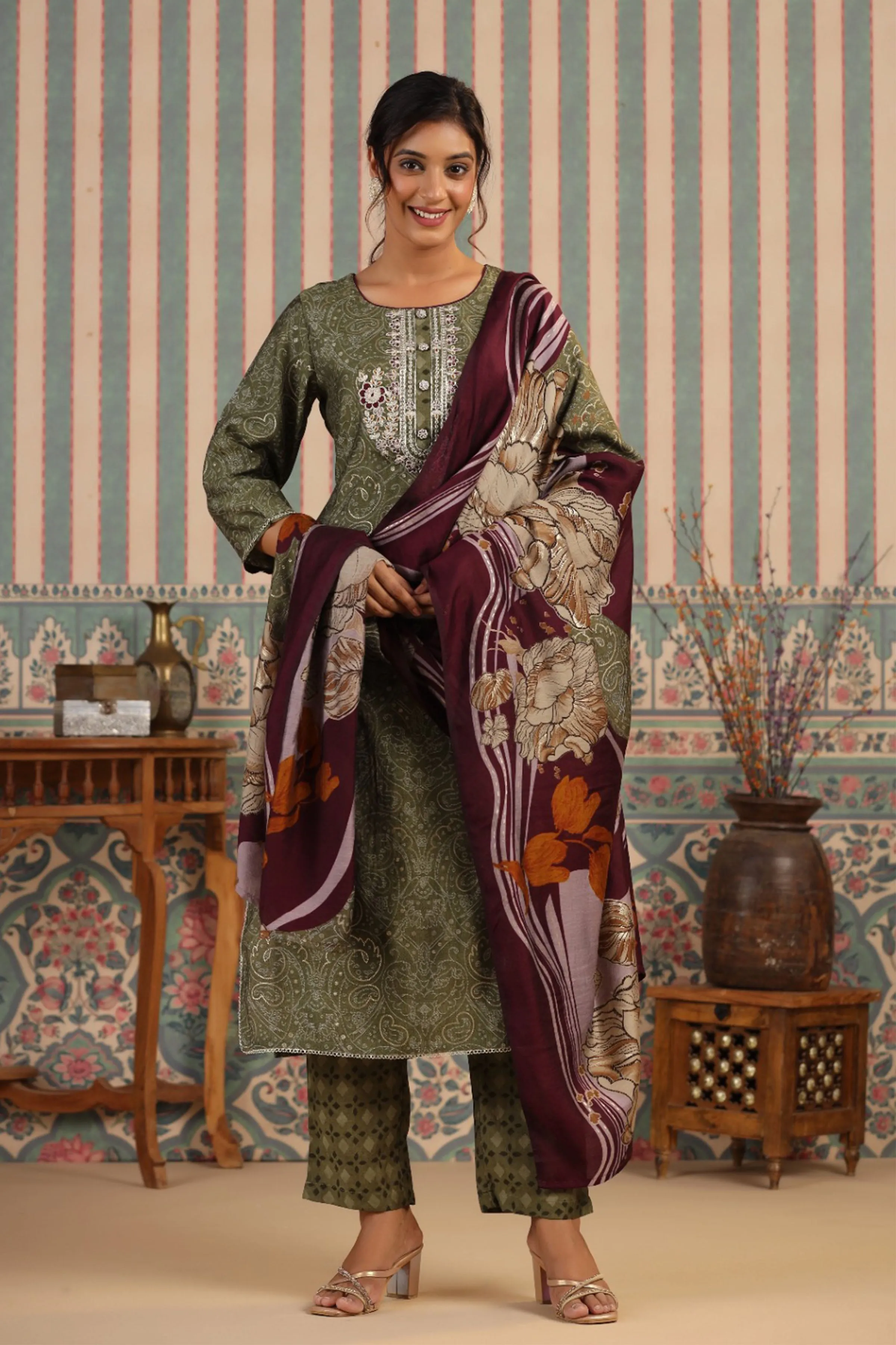 Olive Aura Ethnic Suit Set