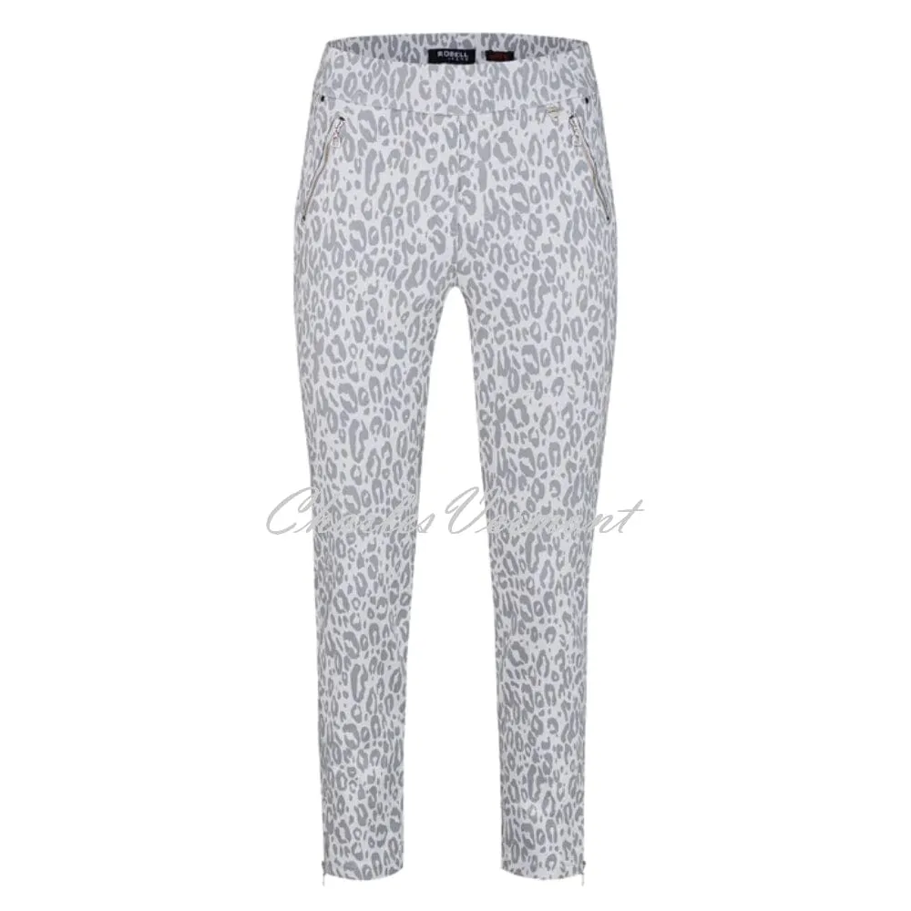 Robell Nena 09 – 7/8 Cropped Trouser 52490-54833-95 (Grey Shimmer Animal Print)