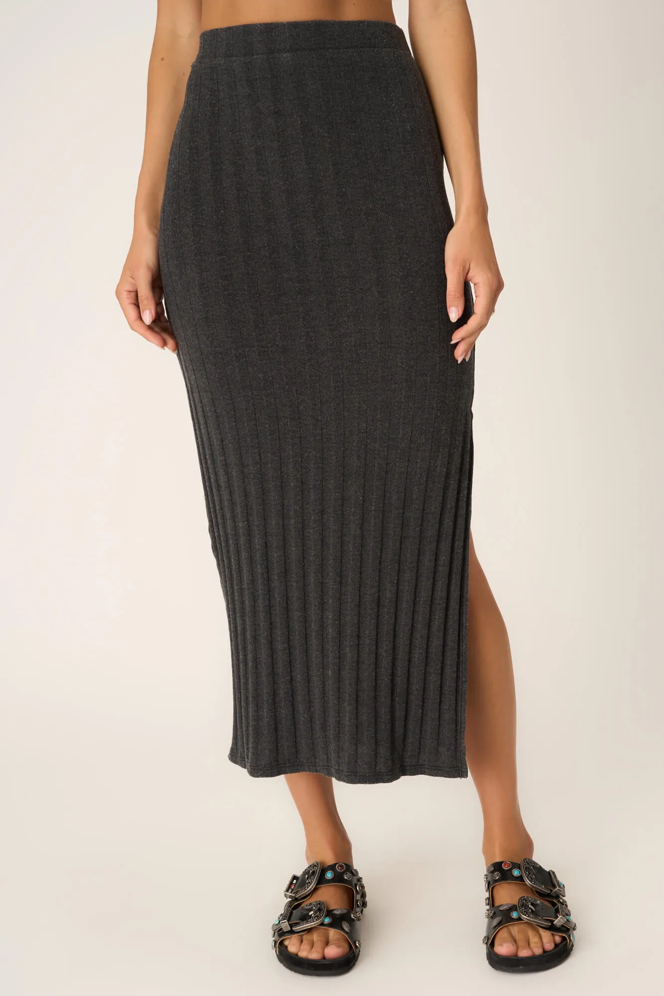 Tetsu Textured Rib Skirt - Black