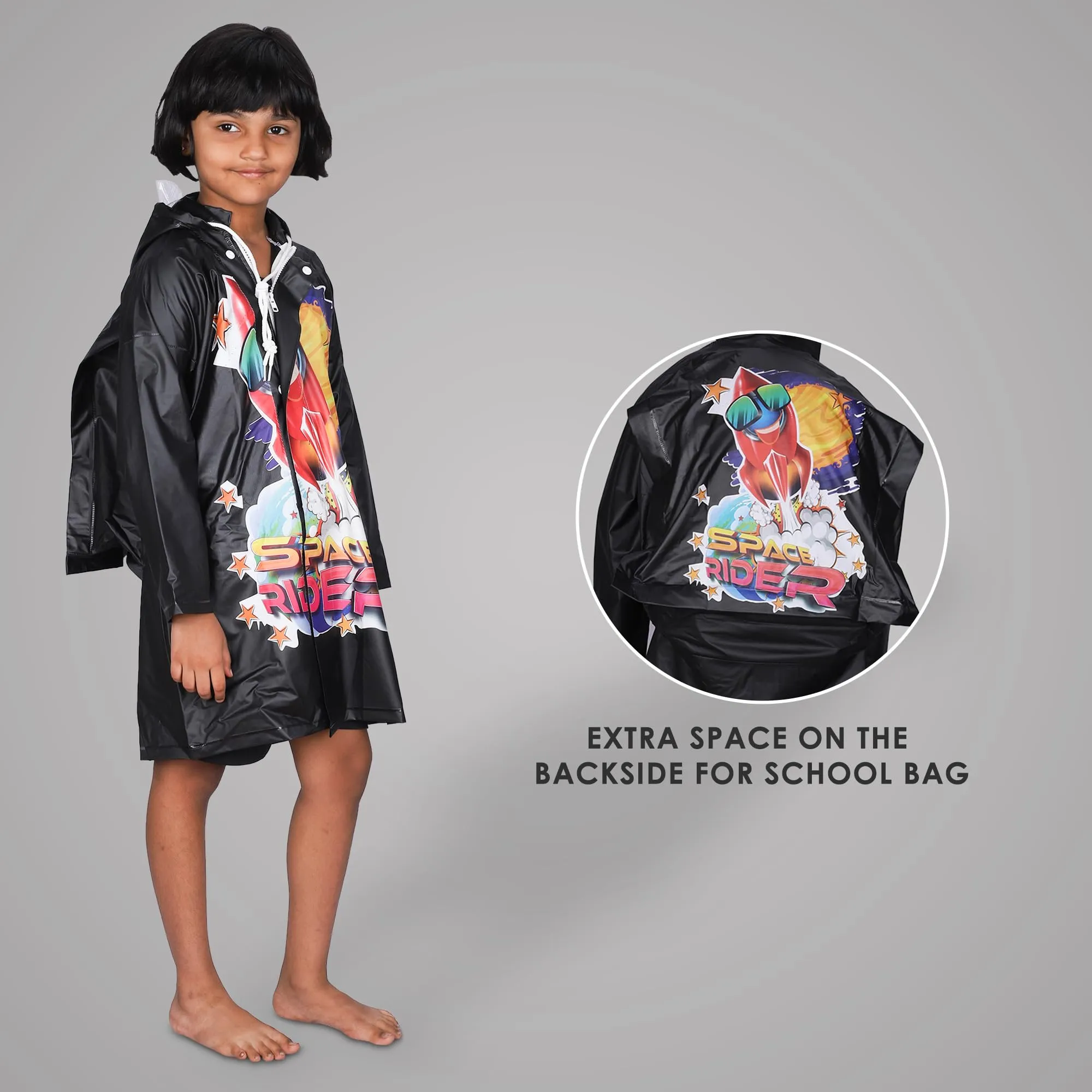 THE CLOWNFISH Toon Caper Series Kids Waterproof PVC Longcoat with Adjustable Hood & Extra Space for Backpack/Schoolbag Holding. Printed Plastic Pouch. Kid Age-4-5 years (Navy Blue)