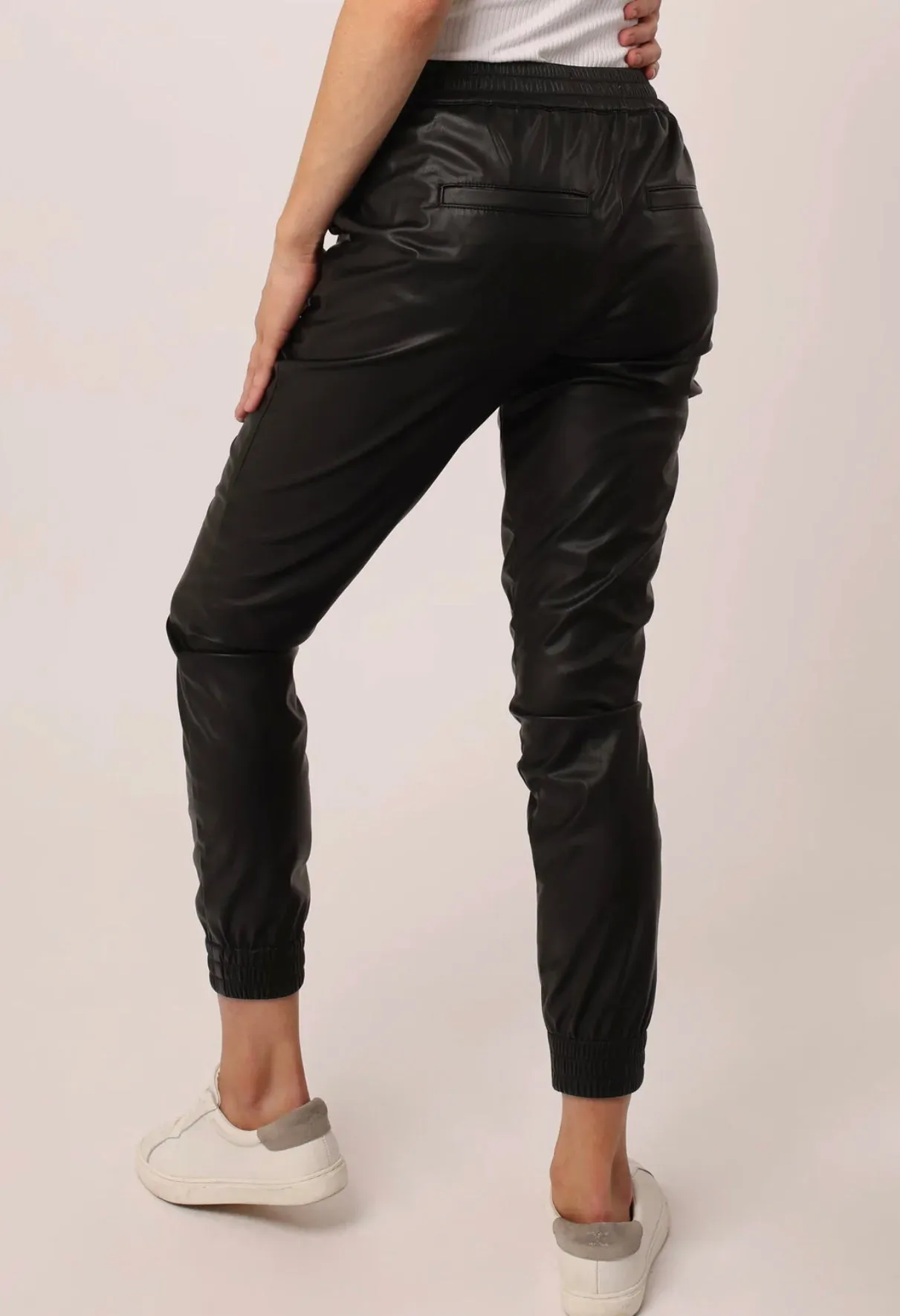 The Dear John Jacey Joggers in Black