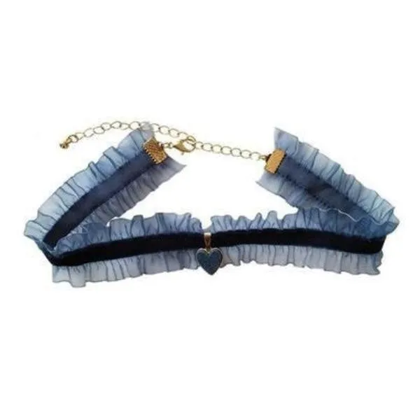 Velvet Sweetheart Choker