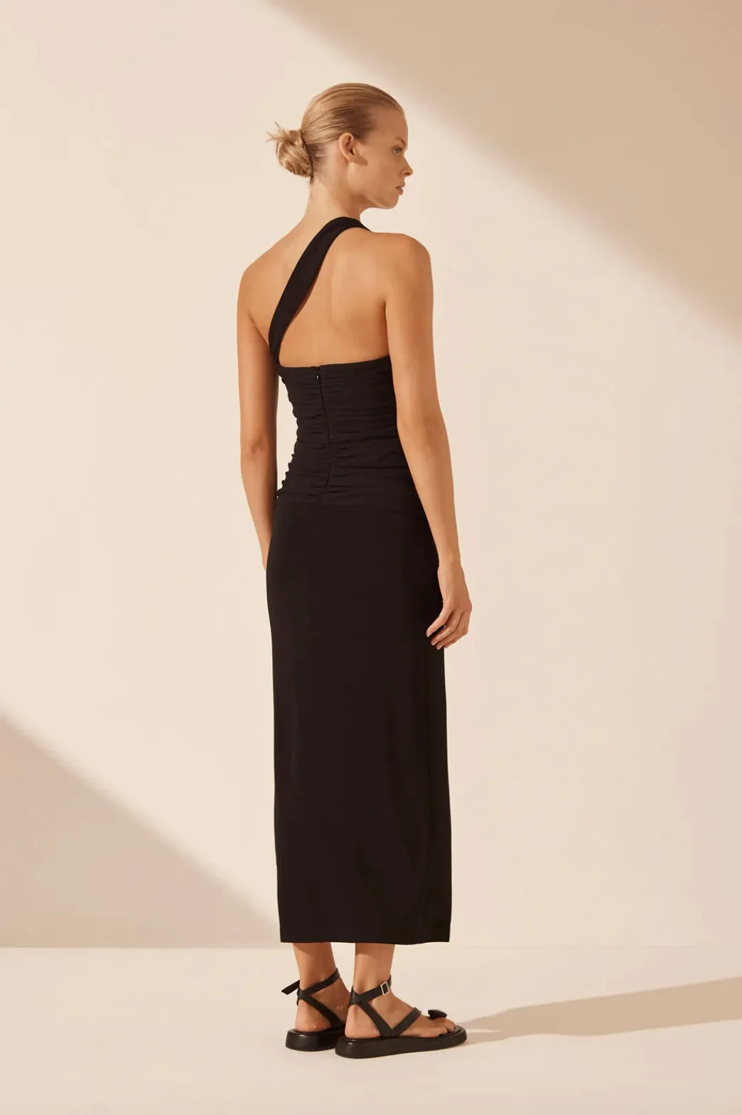 YVETTE ONE SHOULDER MIDI DRESS - BLACK